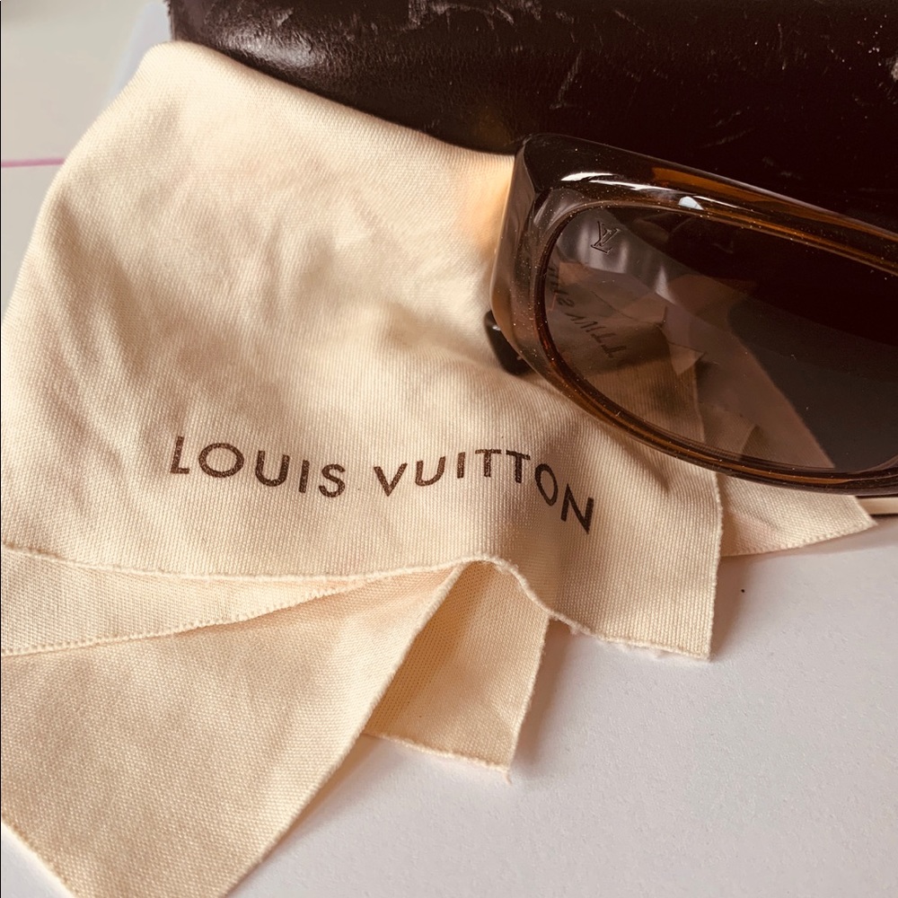 💥Vintage Louis Vuitton Sunglasses💥 - Picture 6 of 8